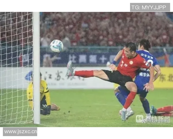 南京足球队荣登实力排行榜第一名引发热议与期待