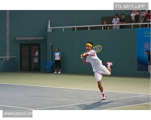 南京网球队的拼搏之路:一段关于梦想与坚持的网球纪实 南京网球队的拼搏之路:一段关于梦想与坚持的网球纪实