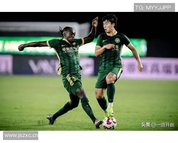 武汉篮球队技术争议引发热议球迷与专家各执己见探讨战术与裁判判罚 武汉篮球队技术争议引发热议球迷与专家各执己见探讨战术与裁判判罚