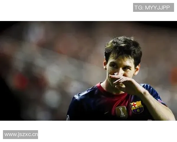 足球明星魅力瞬间揭秘展现他们场上场下的风采与个性 足球明星魅力瞬间揭秘展现他们场上场下的风采与个性