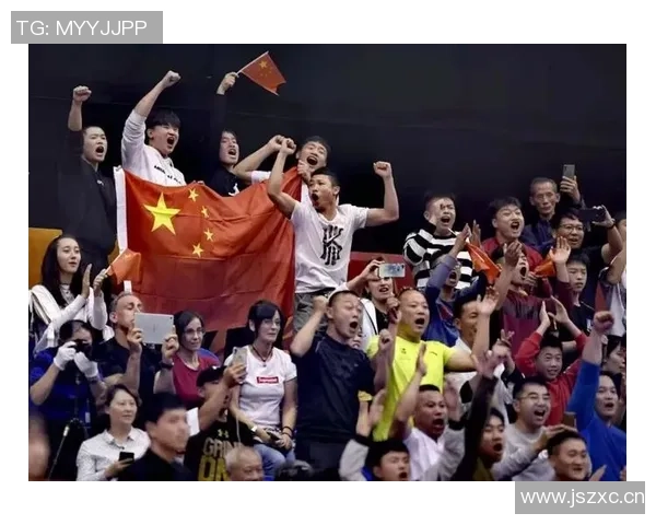 重庆排球队在全国锦标赛中以60分稳居积分榜首位展现强劲实力